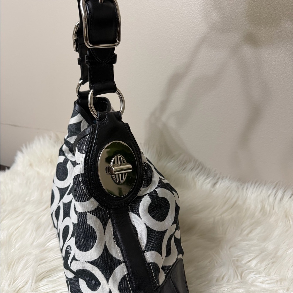 Vintage Coach Black & White Signature Circle Hobo Shoulder Bag#14512 - Picture 4 of 13